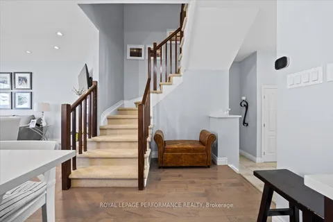 416 Rochefort Circle, ON K4A 0M8