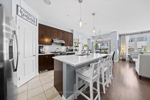 416 Rochefort Circle, ON K4A 0M8