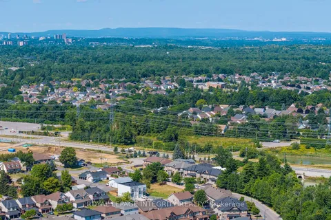 877A CONTOUR Street, ON K1W 1G2