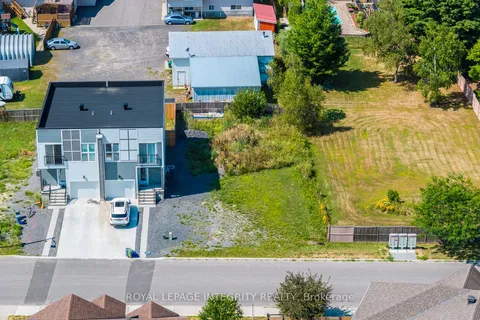 877A CONTOUR Street, ON K1W 1G2