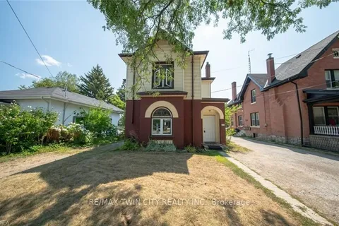 215 NELSON Street, ON N3S 4C5