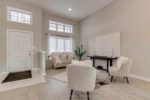 9 Clover Circle, ON N5R 0J3