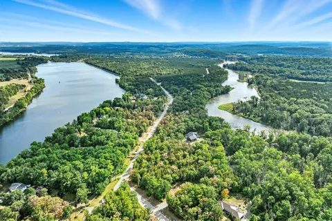 180 Riverside Drive, ON K0L 1L0