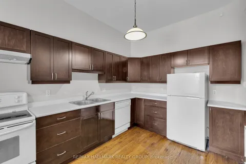 121 & 123 York Street, ON K1N 5T4