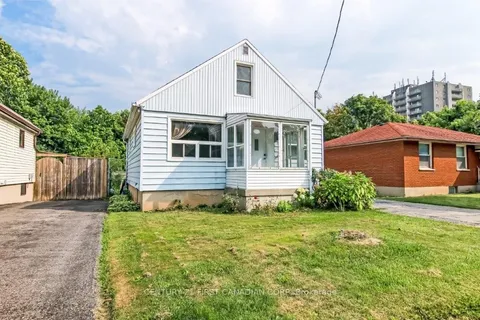 490 Salisbury Street, ON N5Y 3B5