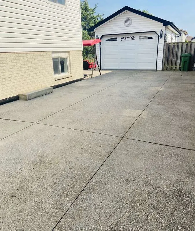 2901 Robillard Crescent, ON N8W 5L2