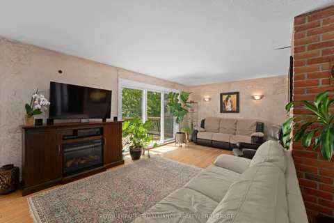 182 Nicholson Point Road, ON K0H 1G0