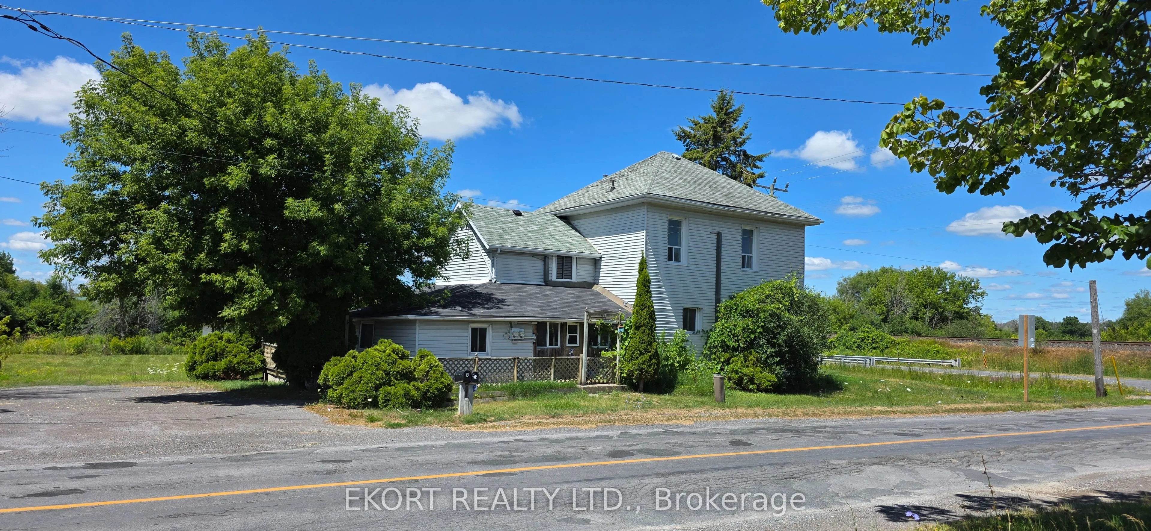 533 Avonlough Road, ON K8N 4Z2