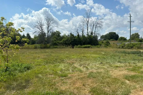 533 Avonlough Road, ON K8N 4Z2