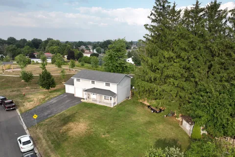 100 Arthur Street, ON N0G 2P0