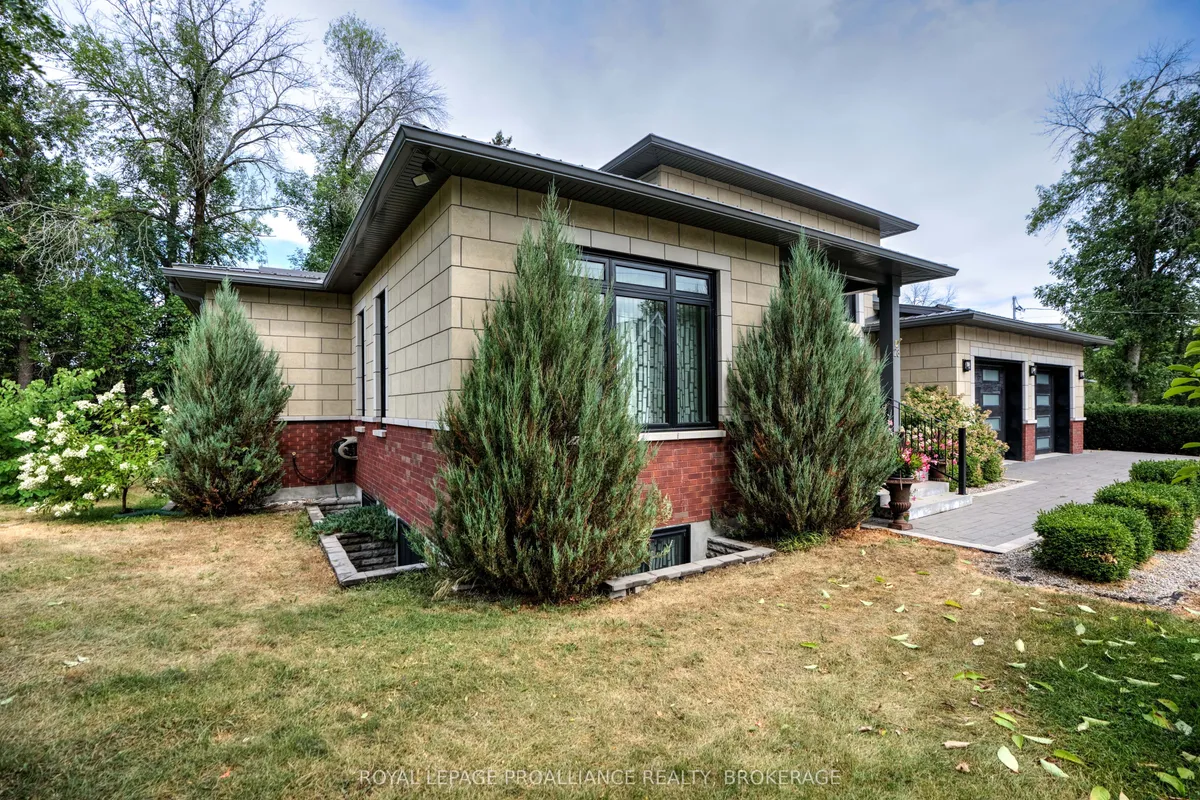 28 George Street, ON K0G 1X0