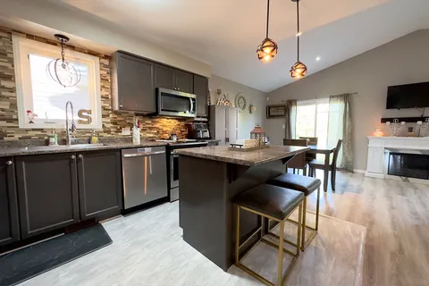 1651 Crimson Crescent, ON K7P 0J3