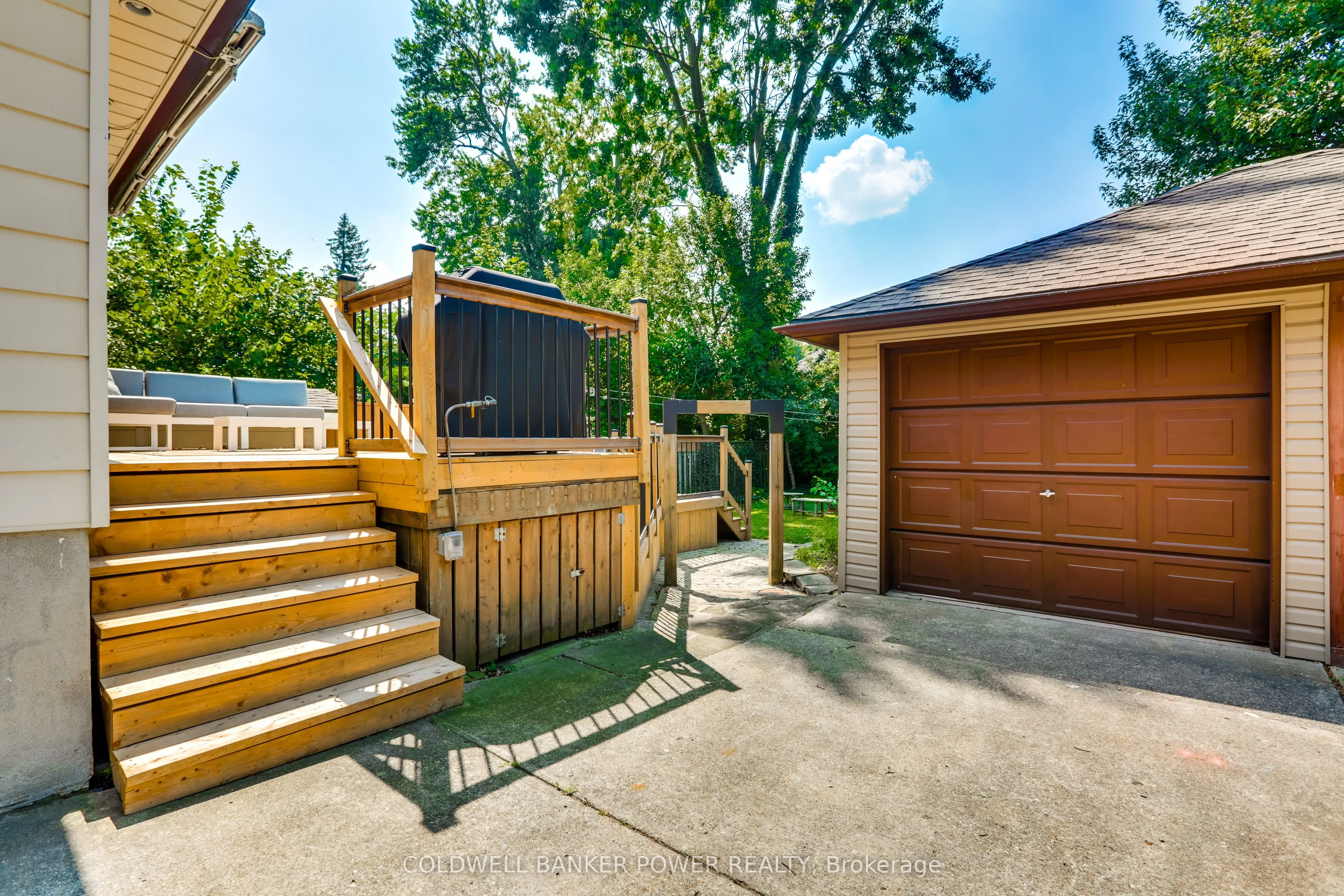 27 Belgrave Avenue, ON N6C 4B3