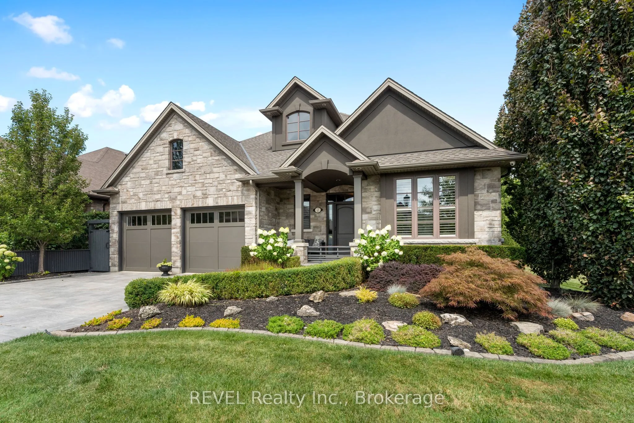 2 Tulip Tree Road, ON L0S 1J0