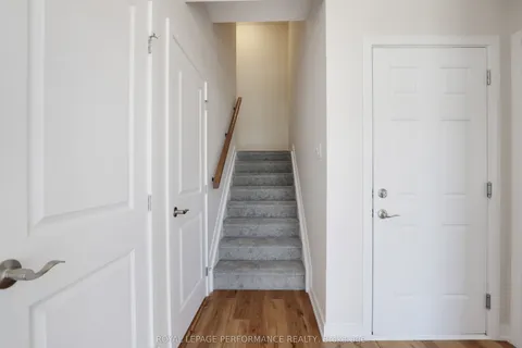 1220 Flycatcher Private, ON K1X 0M7