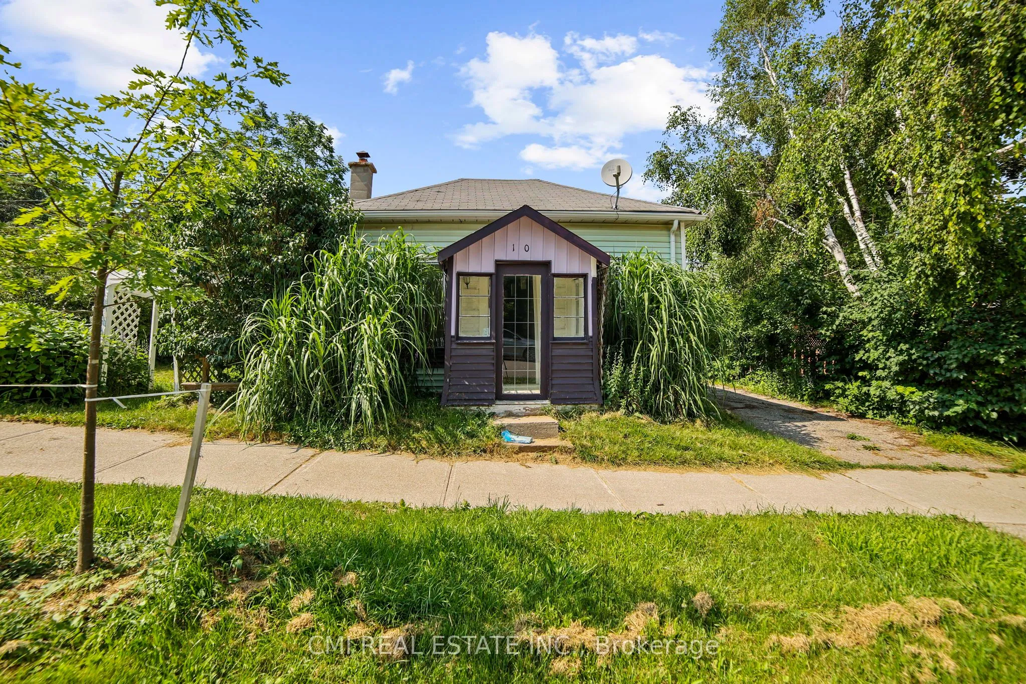 120 Second Avenue, ON L0N 1S1