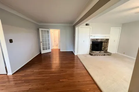 11635 Sunset Road, ON N5P 3T2