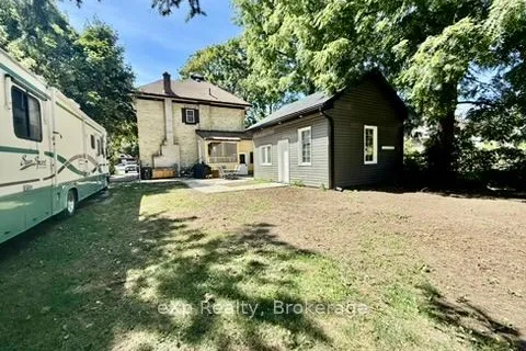 531 11th Avenue, ON N4N 2S3