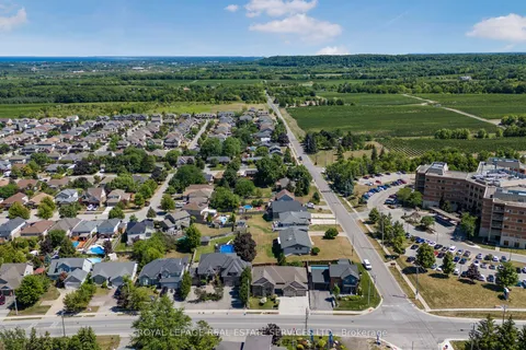 4007 Mountain Street, ON L3J 0L1