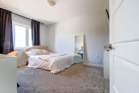 28 Zoe Lane, ON L0R 1C0