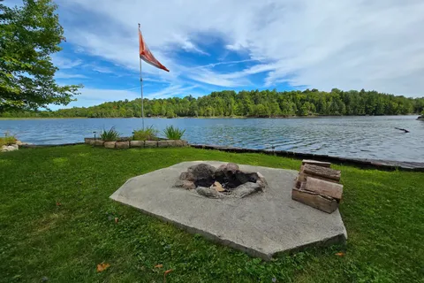 510 CHERIE HILL Lane, ON K7H 3C7