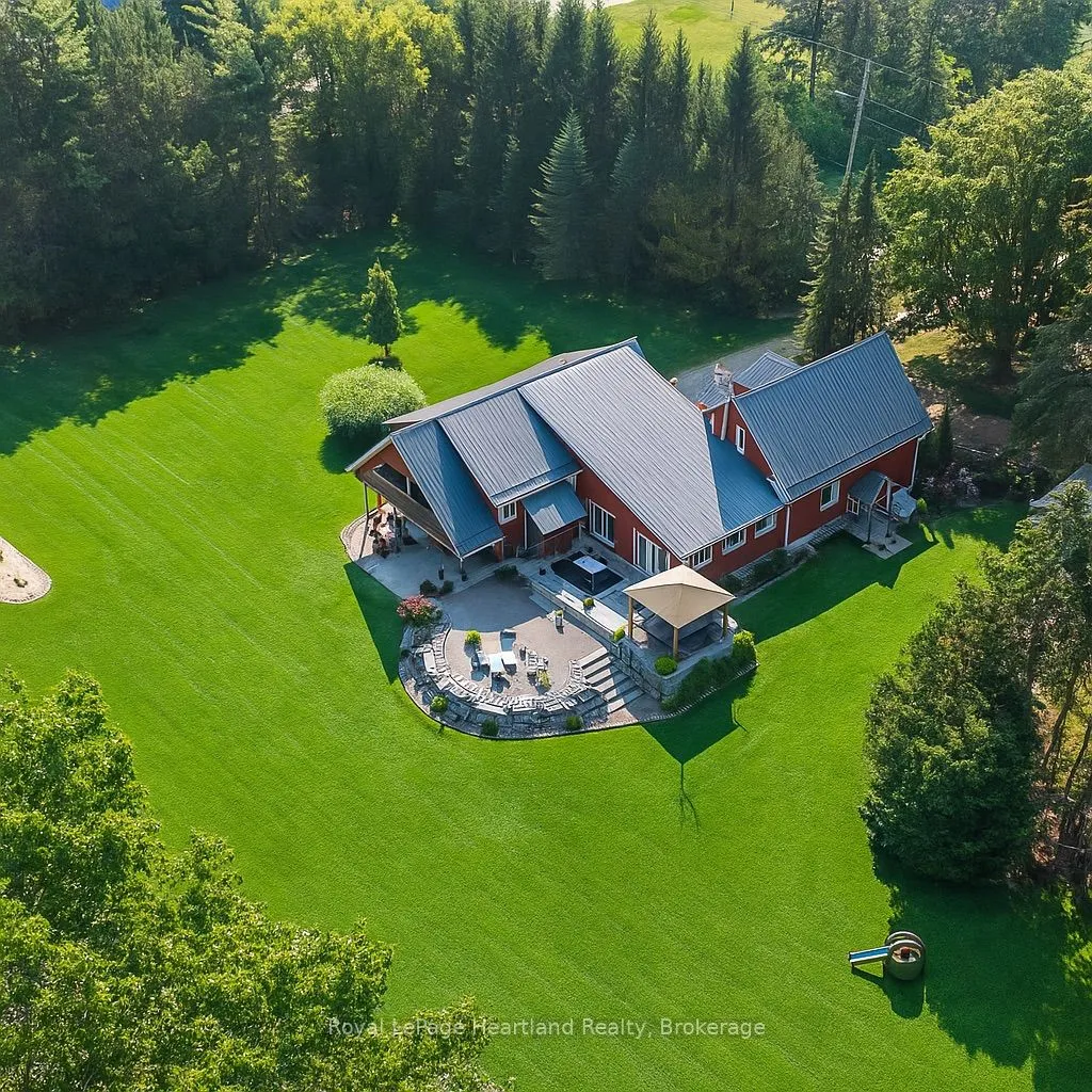 1043 Queen Street, ON N0G 2X0