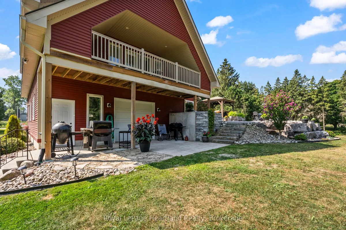 1043 Queen Street, ON N0G 2X0