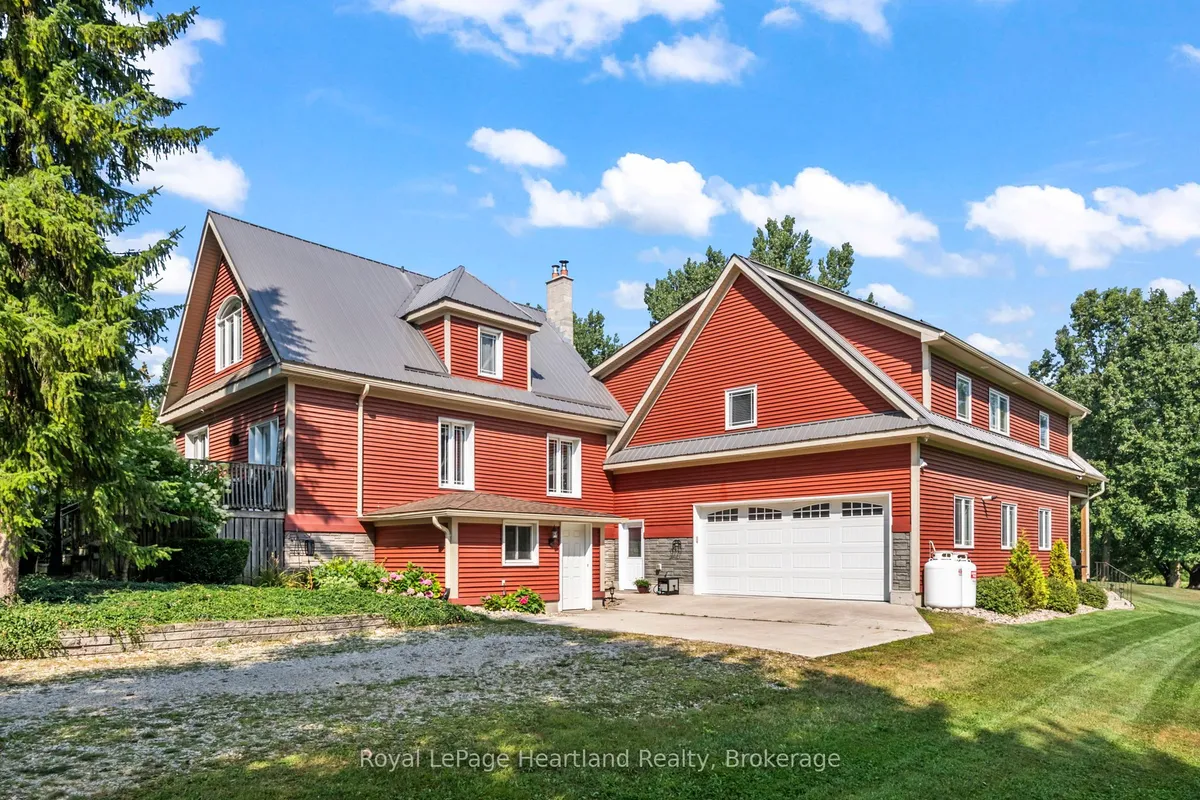 1043 Queen Street, ON N0G 2X0