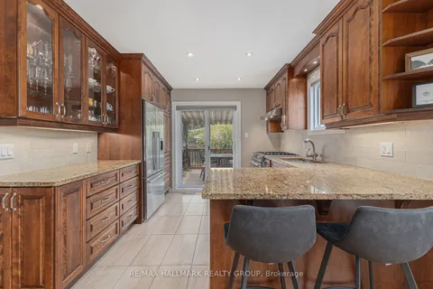 68 Hewitt Court, ON K2L 3R3