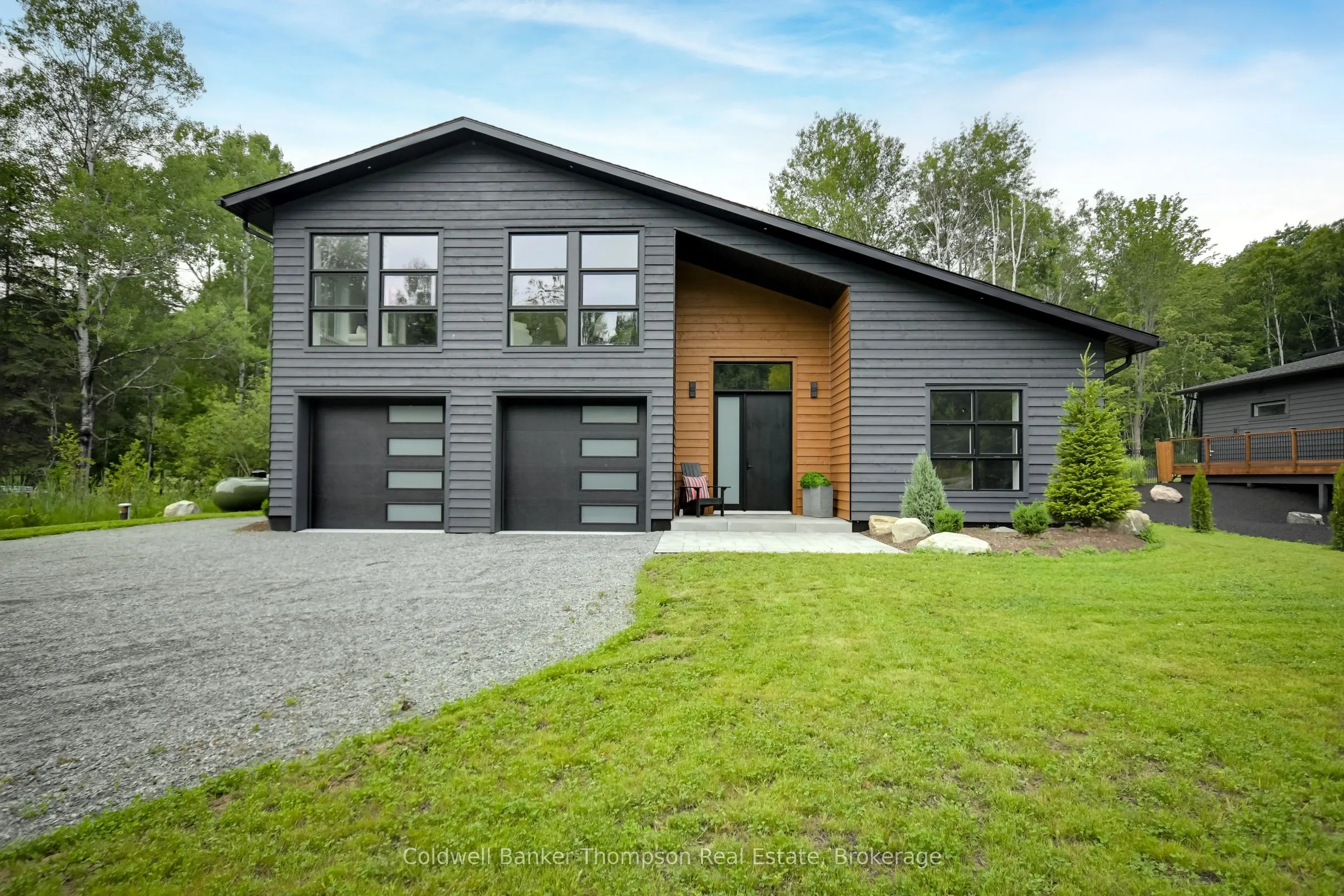 120 Vernon Shores Avenue, ON P1H 2J2