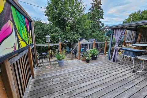 197 King Street, ON K7R 1B8