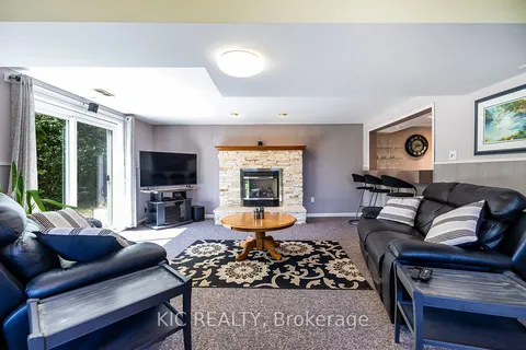 812 Frank Hill Road, ON K9J 6X3