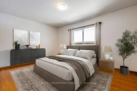 30 Terrace Avenue, ON L3C 2C4