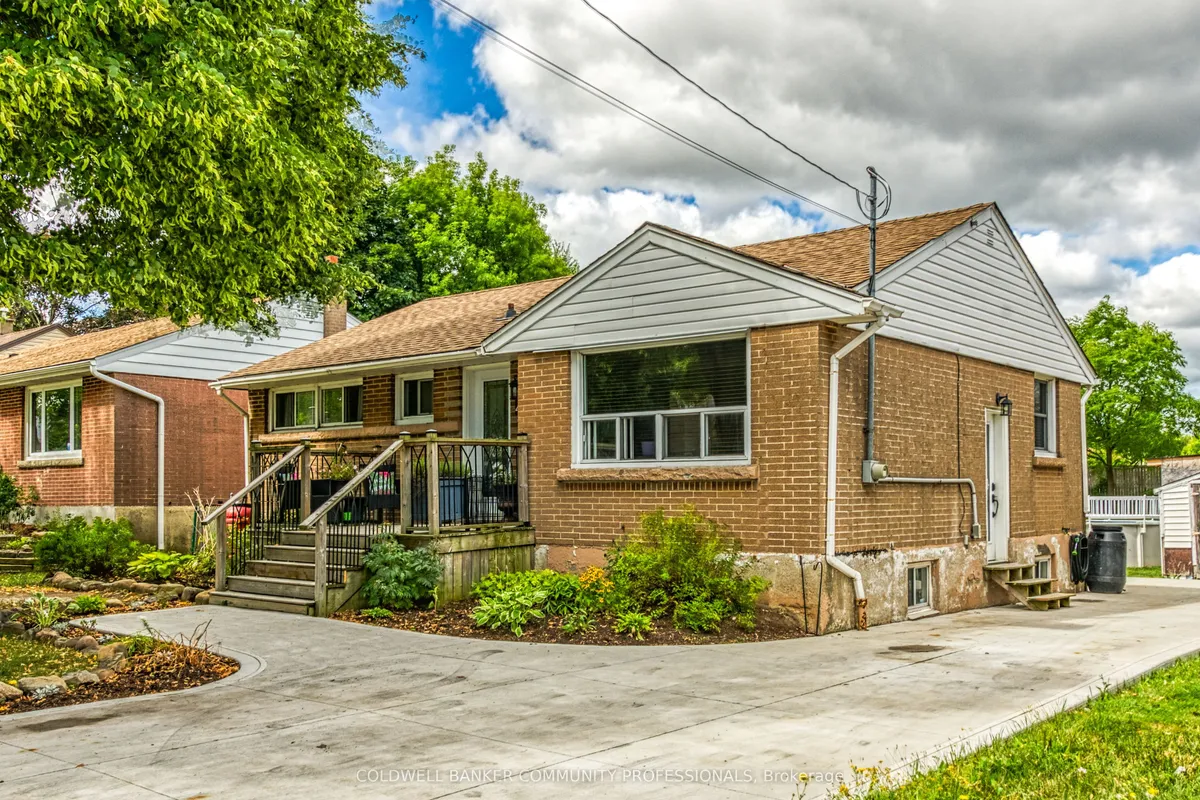 446 East 36th Street, ON L8V 4A5