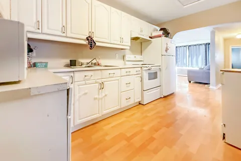 778 Seventh Street, ON K7V 1B7