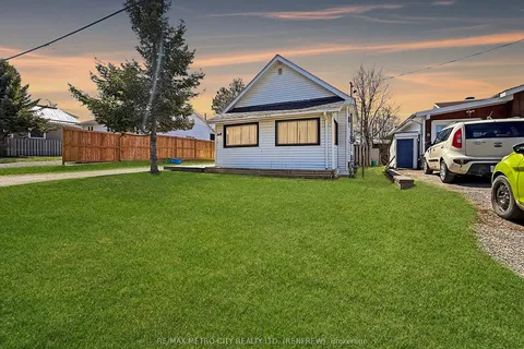 778 Seventh Street, ON K7V 1B7