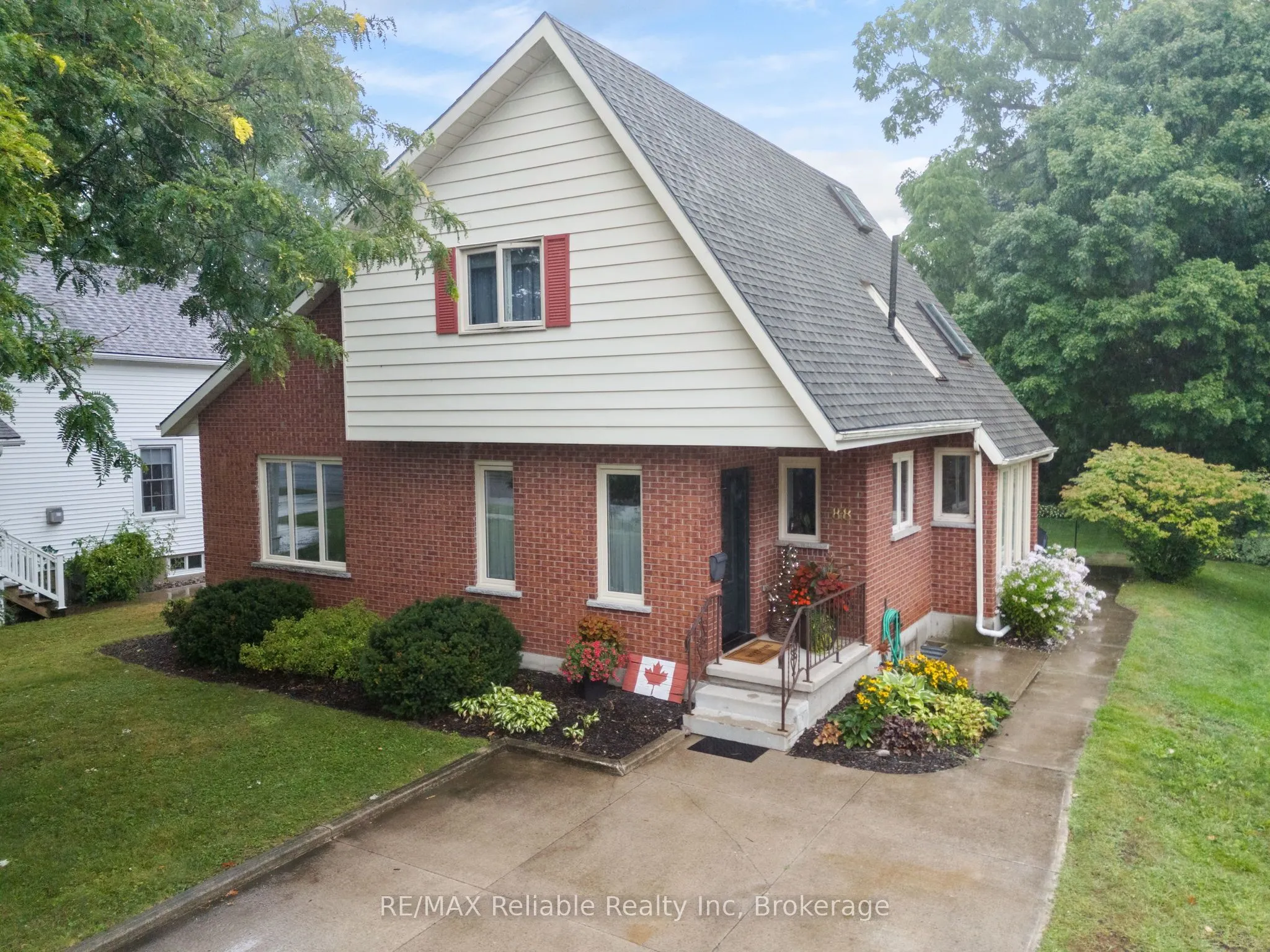 88 East William Street, ON N0K 1W0