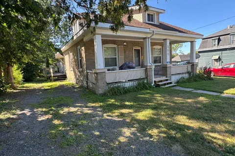 261 HOTCHKISS Street, ON P1P 1H7