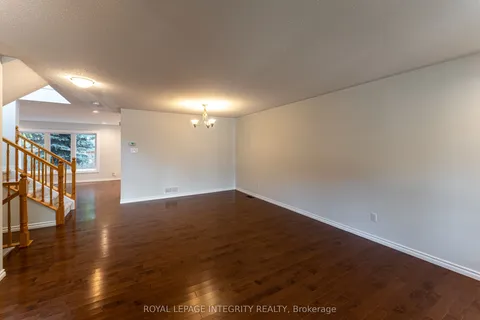 71 Appledale Drive, ON K2J 4W6