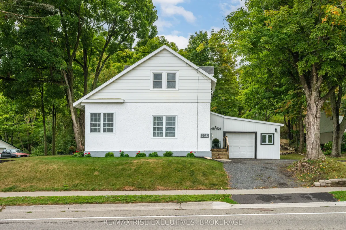 425 King Street, ON K7G 2G8