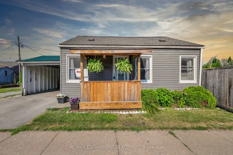 104 Southworth Street, ON L3B 1Y8