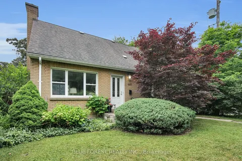 685 Strathmeyer Street, ON N5Y 3Z3