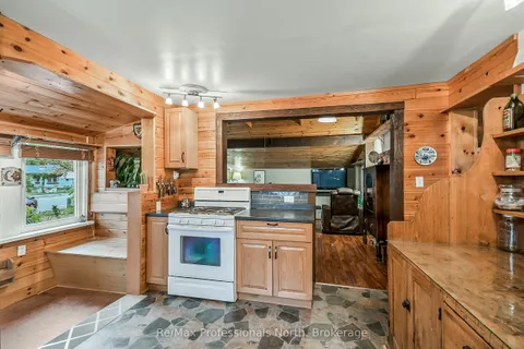 520 FIRST Street, ON P1P 1B9