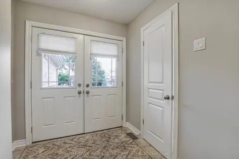 35 Revell Drive, ON N1G 0B2