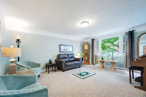 69 Bee Street, ON N4S 3Z2