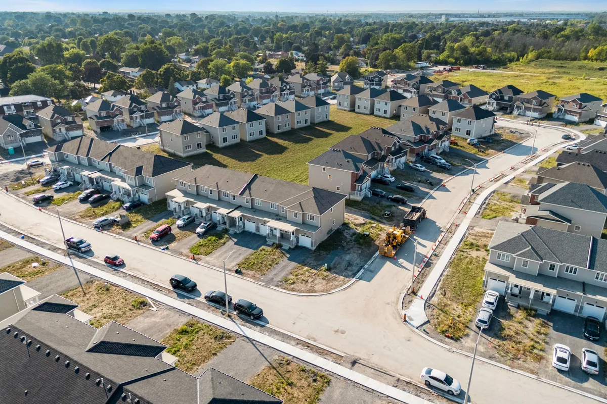 45 Lincoln Drive, ON K8N 0T7