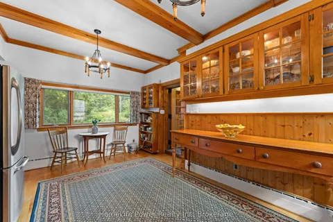 2 Alwington Avenue, ON K7L 4R3