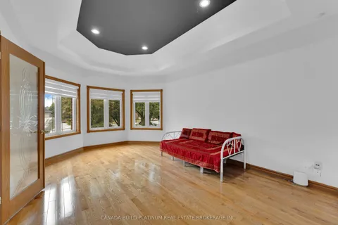 150 Seymour Crescent, ON N8N 4X9