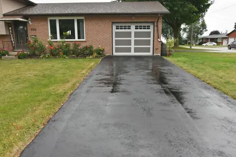 406 Elm Avenue, ON N4W 3G2