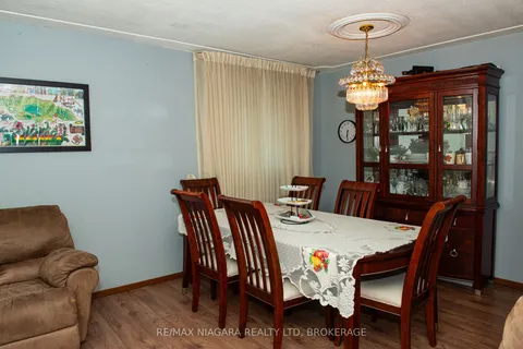 38 Roehampton Drive, ON L2M 7K7